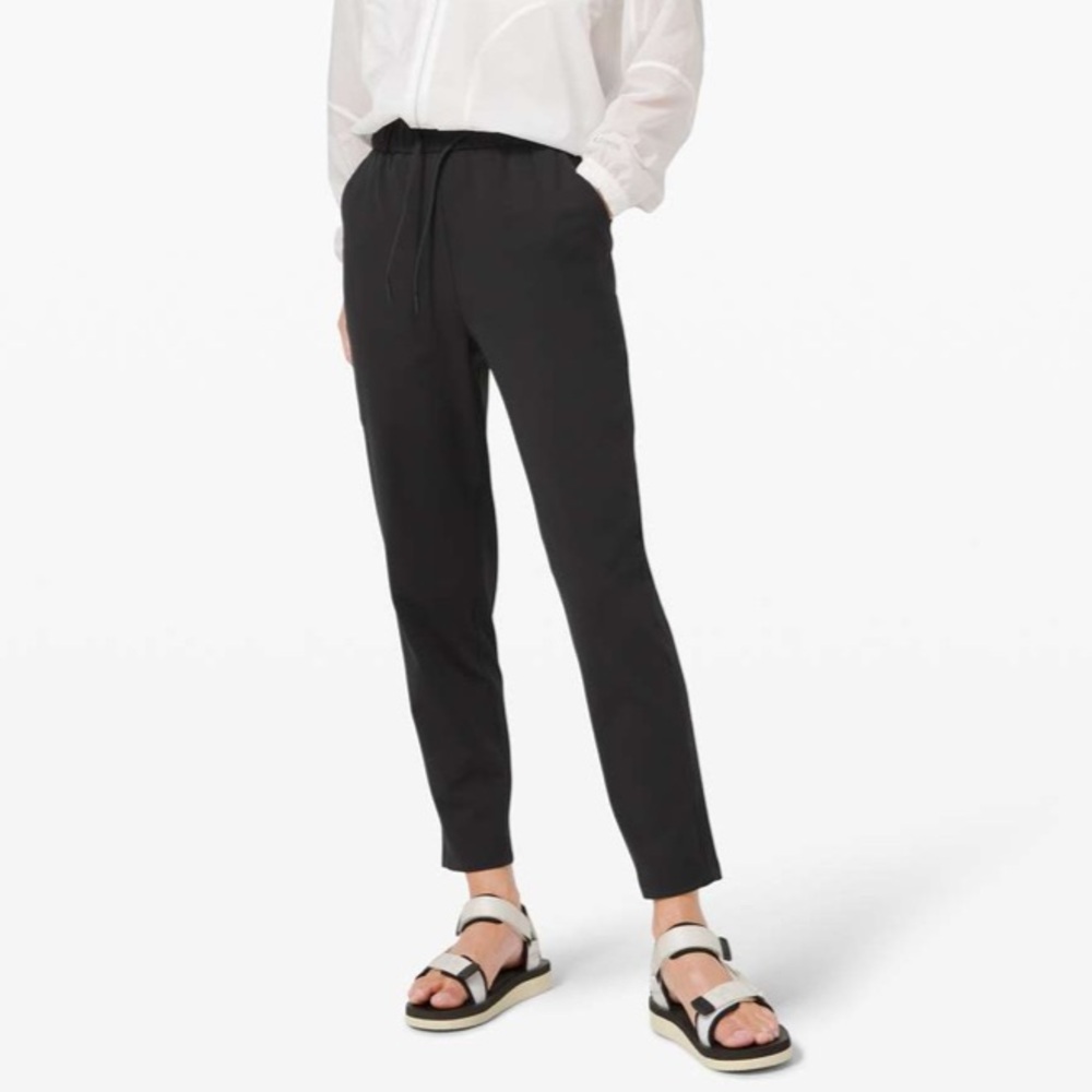 Lululemon Keep Moving Pant 7/8 High-Rise size 4 black luxtreme